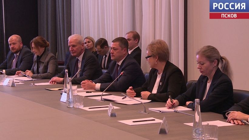 Сегодня губернатор Псковской области Михаил Ведерников и премьер-министр Республики Абхазия Владимир Делба подписали соглашение о сотрудничестве Сегодня губернатор Псковской области Михаил Ведерников и премьер-министр Республики Абхазия Владимир Делба подписали соглашение о сотрудничестве