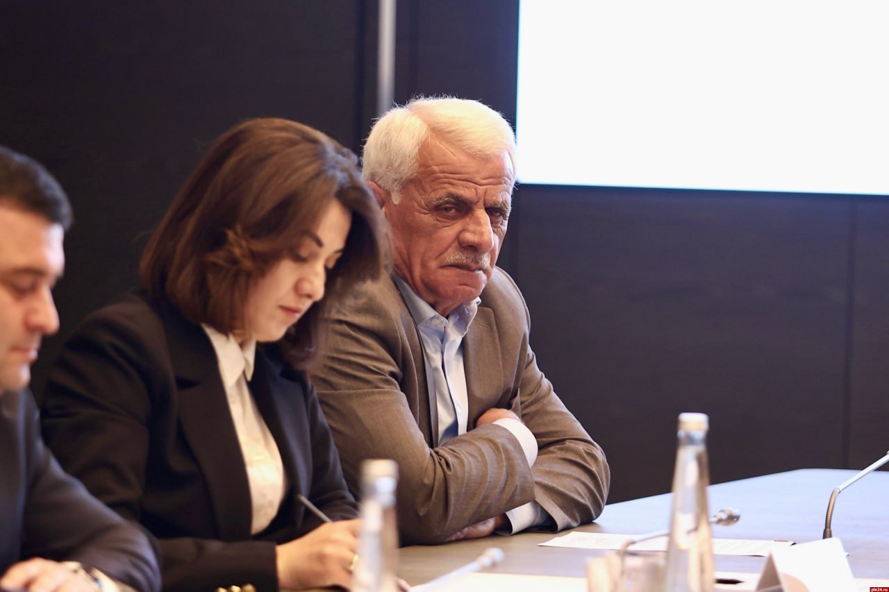 Соглашение о дружественных отношениях между Псковом и Гудаутским районом Абхазии подписали 17 ноября Соглашение о дружественных отношениях между Псковом и Гудаутским районом Абхазии подписали 17 ноября