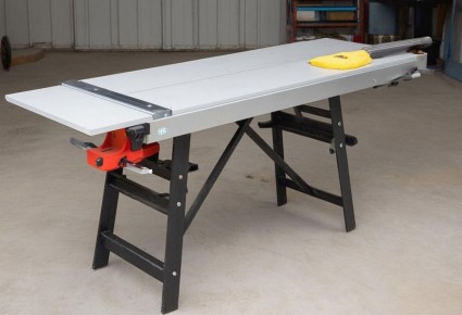 Как освободить пространство в малом сарае: ваш идеальный складной верстак