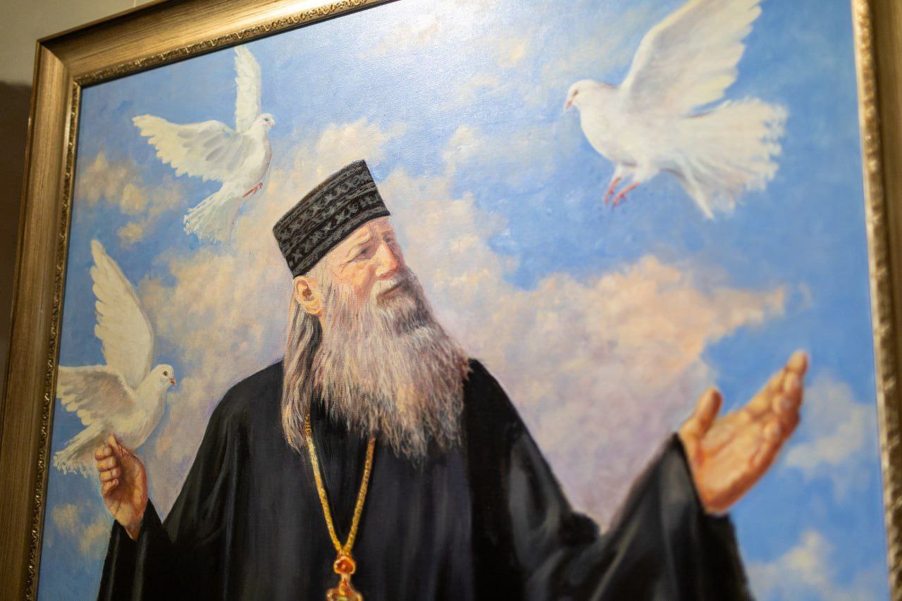 В Пскове открылась выставка картин из собрания Каманского монастыря В Пскове открылась выставка картин из собрания Каманского монастыря