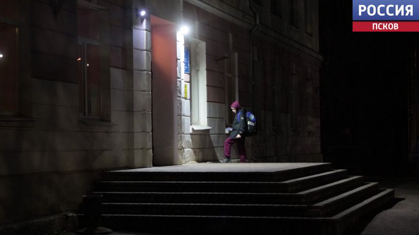 В Великих Луках молодежка Народного фронта проверила дорожную инфраструктуру рядом со школами В Великих Луках молодежка Народного фронта проверила дорожную инфраструктуру рядом со школами