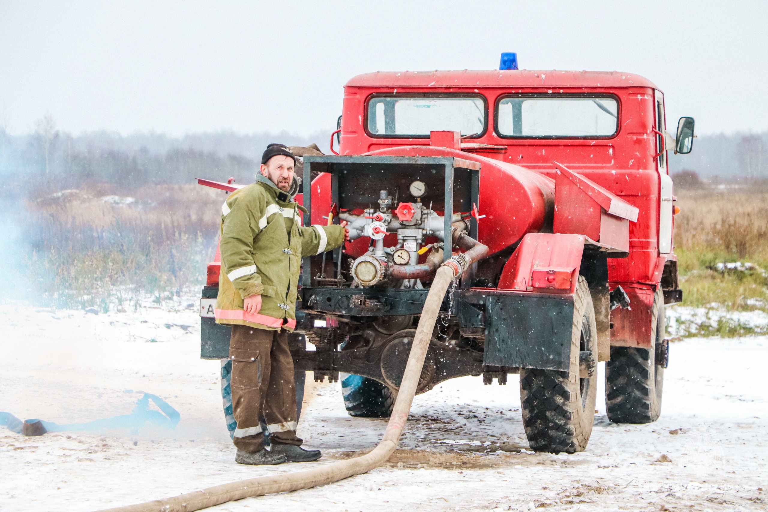 Отработка навыков пожаротушения на сельскохозяйственном объекте Отработка навыков пожаротушения на сельскохозяйственном объекте
