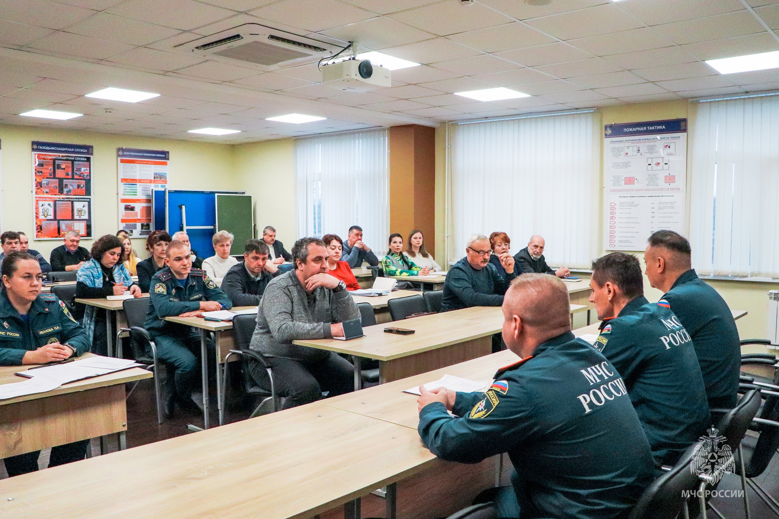 В Главном управлении подвели итоги деятельности единых дежурно-диспетчерских служб в 2025 году В Главном управлении подвели итоги деятельности единых дежурно-диспетчерских служб в 2025 году