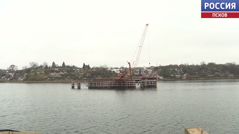 Более ста человек задействованы на строительстве Северного обхода Пскова Более ста человек задействованы на строительстве Северного обхода Пскова