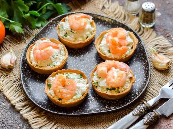 Гастрономическая элегантность: Тарталетки с творожным сыром и креветками
