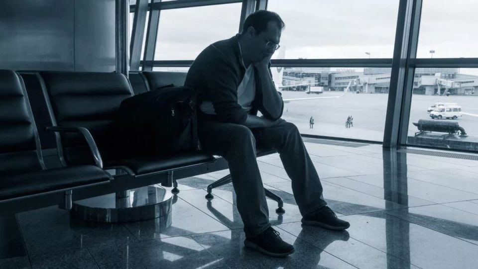 Задержка рейса и потеря багажа: что делать и как получить компенсацию