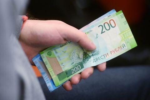 Россияне в 2025: куда вложить сбережения в условиях растущего интереса к депозитам