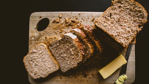 Вкуснее обычных бутербродов: эта советская намазка скрасит завтраки