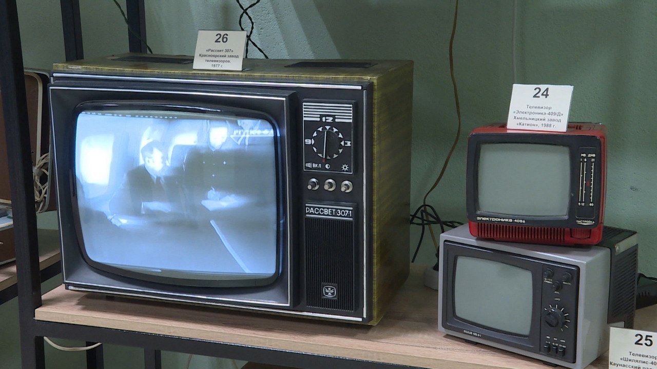 Ламповый звук и черно-белая картинка Ламповый звук и черно-белая картинка