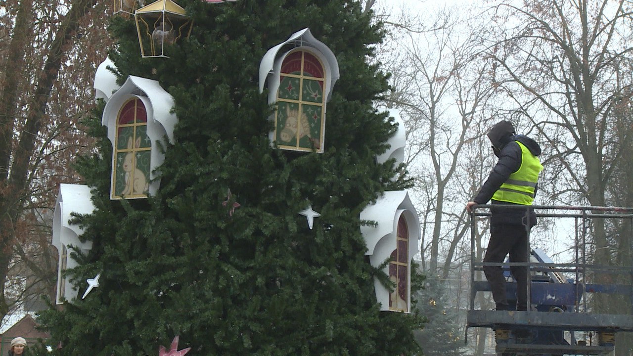 Еще одно новогоднее звездное небо появится в Пскове Еще одно новогоднее звездное небо появится в Пскове