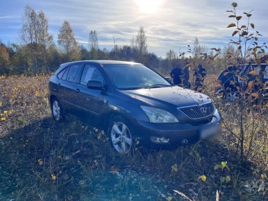 Псковские таможенники передали автомобили Минобороны России