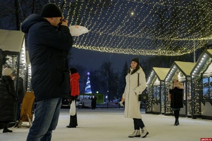 32% псковичей считают длинные новогодние каникулы — оптимальным вариантом празднования Нового года