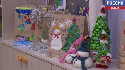 Сбор новогодних подарков для подопечных хосписа стартовал в Пскове