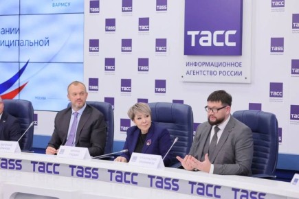 Более 60 тысяч заявок подали на III Всероссийскую муниципальную премию «Служение»