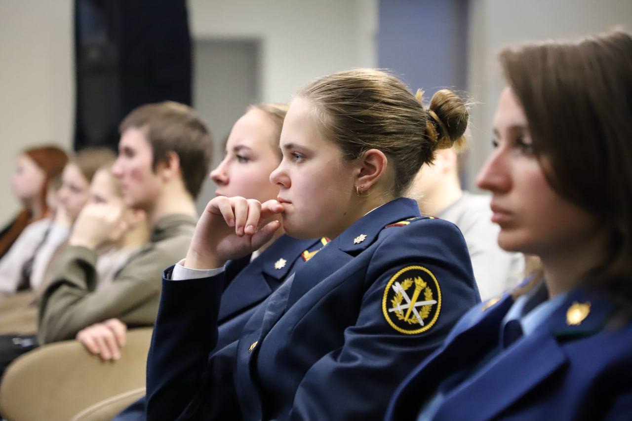 Практика вместо теории: от детектора лжи до огневого рубежа Практика вместо теории: от детектора лжи до огневого рубежа