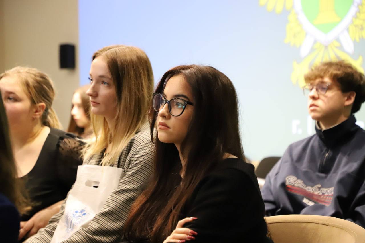 Практика вместо теории: от детектора лжи до огневого рубежа Практика вместо теории: от детектора лжи до огневого рубежа