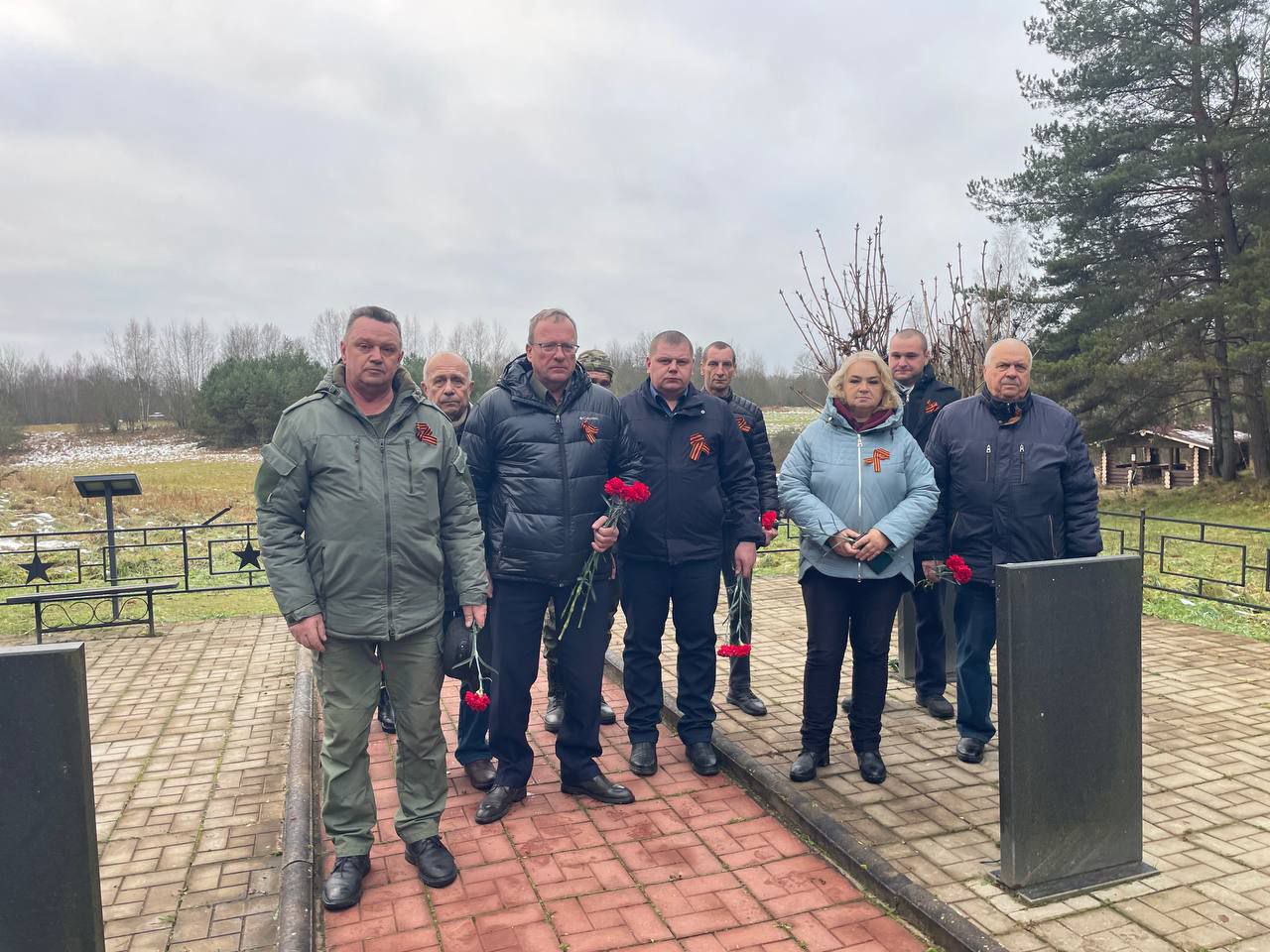 В День Неизвестного солдата поисковики ПО ВППОО " След Пантеры" из Пскова и районов Псковской области почтили память павших воинов, оставшихся неизвестными В День Неизвестного солдата поисковики ПО ВППОО " След Пантеры" из Пскова и районов Псковской области почтили память павших воинов, оставшихся неизвестными