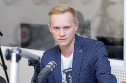 Ряд медиа сообщают, что в Армении задержан бывший координатор движения «Голос»* в Псковской области Владимир Жилинский**