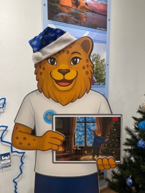 В нашем Информационном центре теперь по-настоящему чувствуется приближение праздников