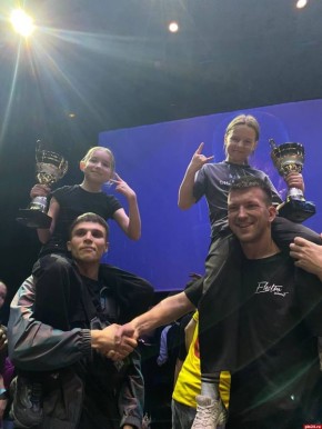 Девятилетняя псковичка Арина Морозова стала чемпионом мира по электро-танцам в Париже