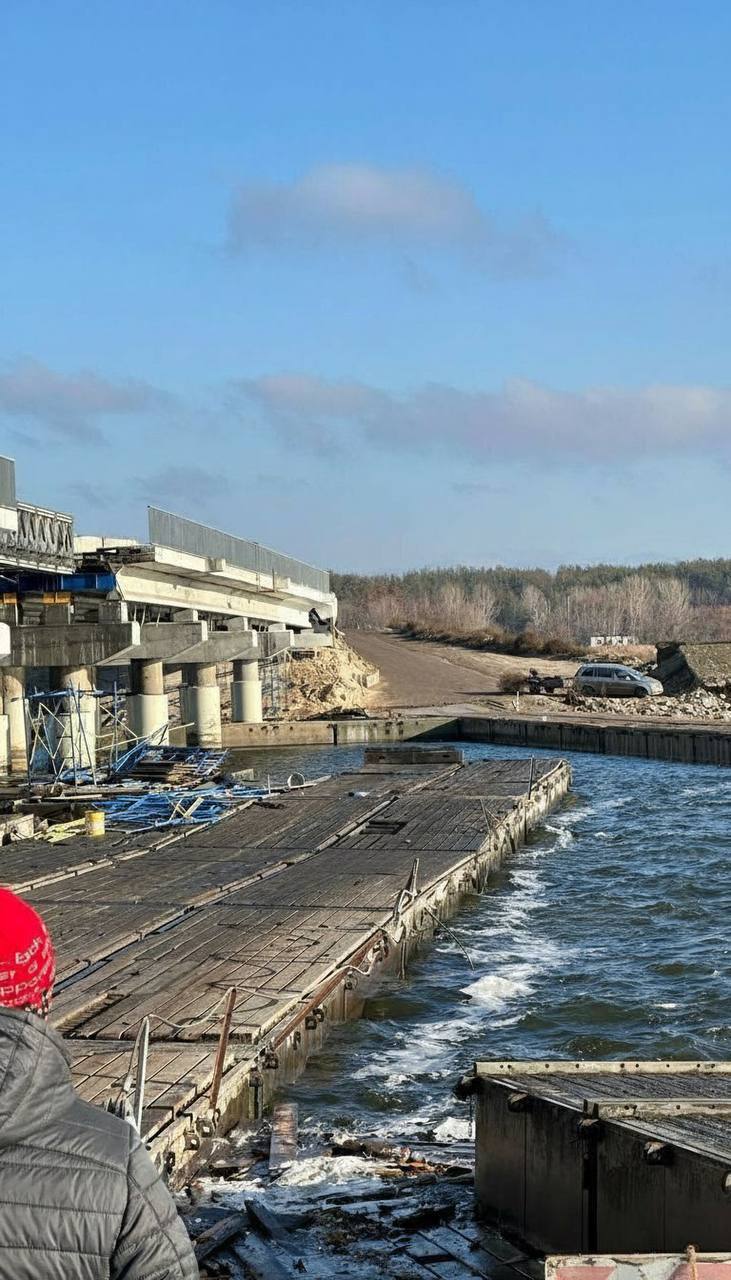 Результат ракетного удара ВС РФ по плотине Печорского водохранилища в Харьковской области Результат ракетного удара ВС РФ по плотине Печорского водохранилища в Харьковской области