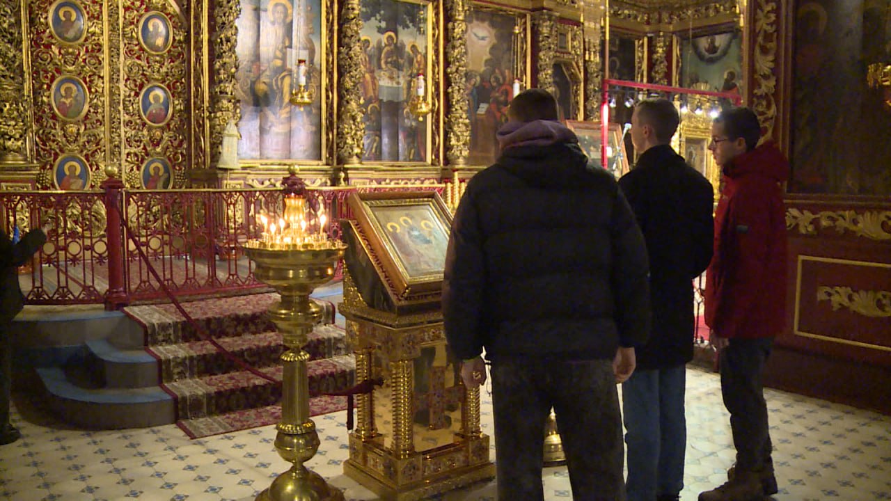 В Троицком соборе Пскова готовятся принять частицу мощей великомученика Георгия Победоносца В Троицком соборе Пскова готовятся принять частицу мощей великомученика Георгия Победоносца