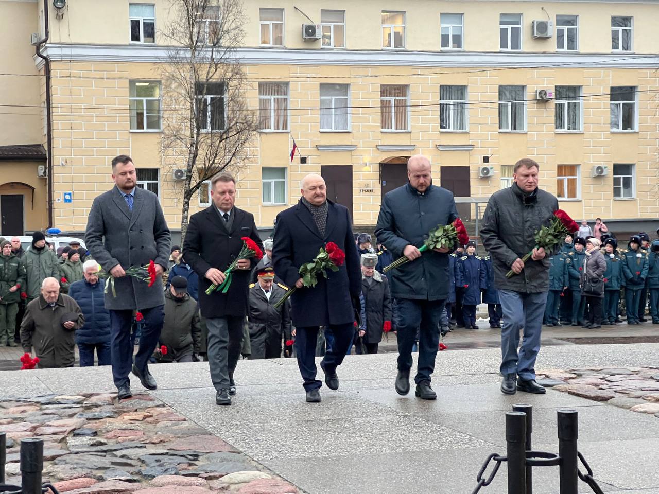 Елкин Борис: Сегодня вся страна чествует мужество, отвагу и самопожертвование Елкин Борис: Сегодня вся страна чествует мужество, отвагу и самопожертвование