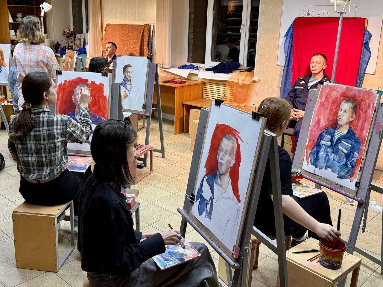 Патриотический проект «Портрет Героя», посвященный образу современного воина-защитника, запустили в Пскове Патриотический проект «Портрет Героя», посвященный образу современного воина-защитника, запустили в Пскове