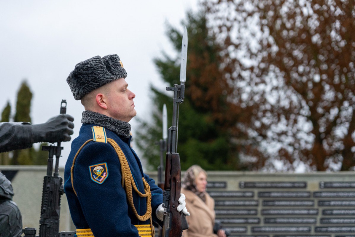 В День Героев Отечества во вторник в Псковской области прошли памятные мероприятия В День Героев Отечества во вторник в Псковской области прошли памятные мероприятия