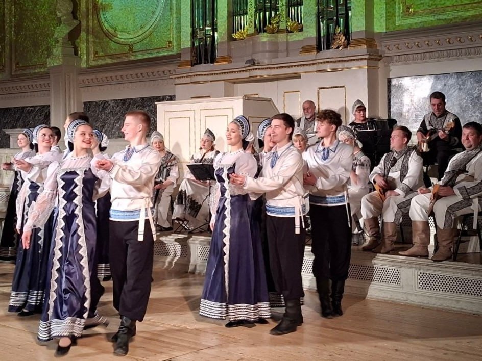 Псковские творческие коллективы стали участниками II Международного фестиваля «Мир классического романса» Псковские творческие коллективы стали участниками II Международного фестиваля «Мир классического романса»