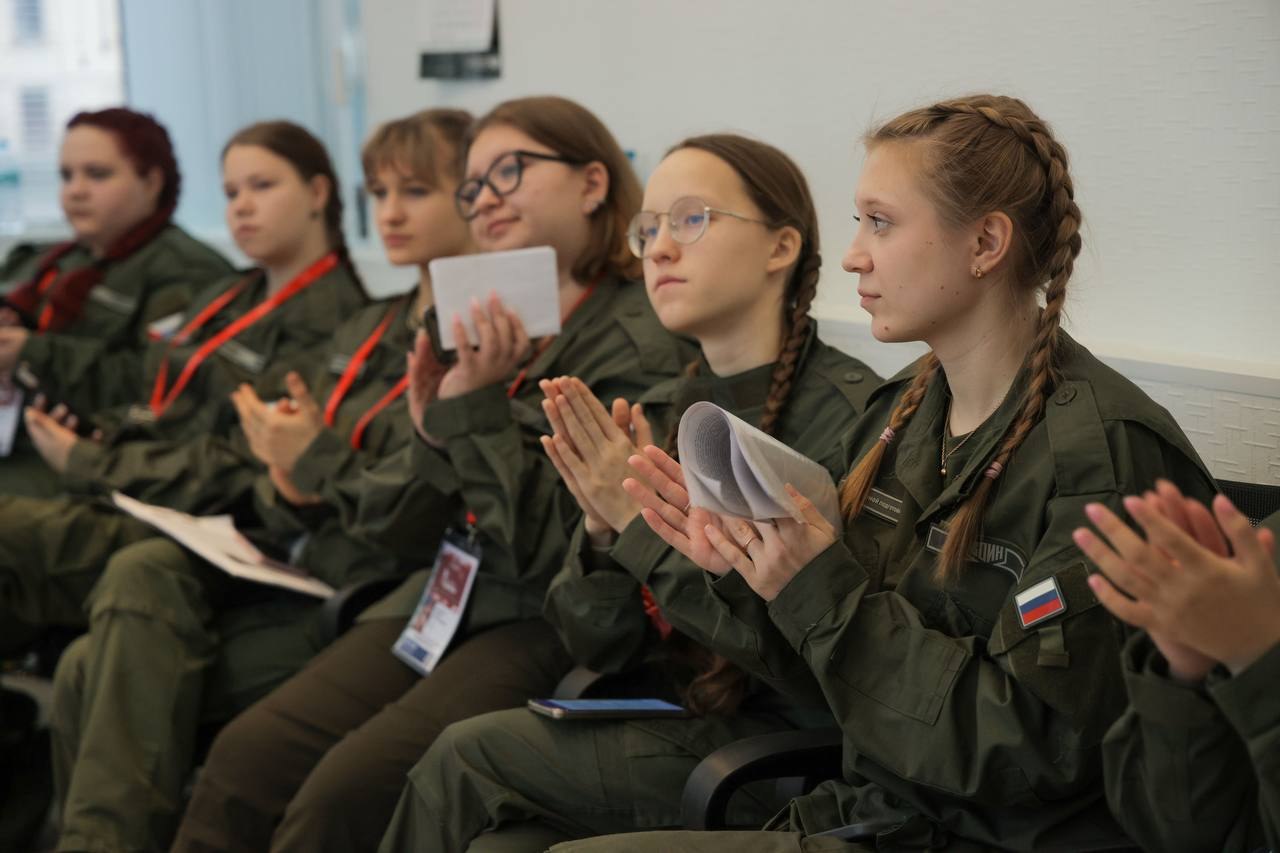 Курсант Центра «ВОИН» Псковской области Иван Калиц занял 2 место на всероссийском конкурсе эссе «Связь поколений»! Курсант Центра «ВОИН» Псковской области Иван Калиц занял 2 место на всероссийском конкурсе эссе «Связь поколений»!