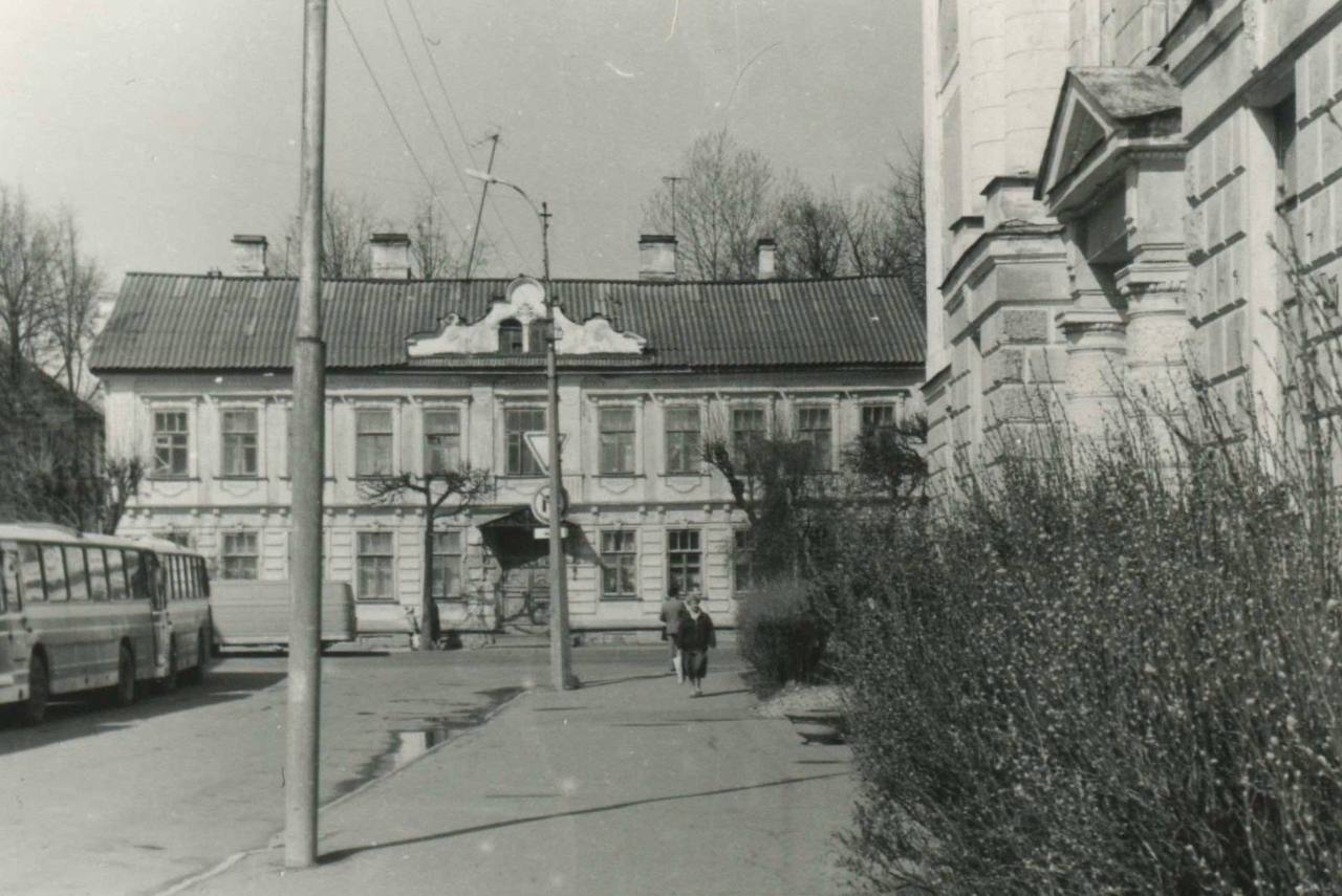 Елкин Борис: Взглянем на Комсомольский переулок сквозь призму времени