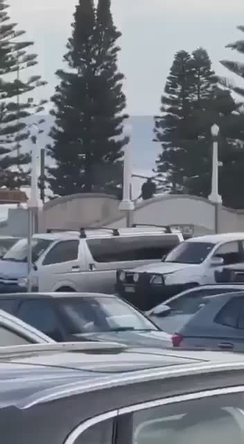 В Сиднее на пляже Бонди произошел теракт