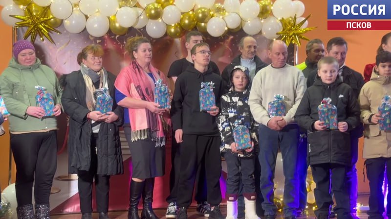 Волонтеры движения "Русская Медведица" организовали сбор канцелярских товаров для детей одного из поселков Бердянского округа Запорожской области Волонтеры движения "Русская Медведица" организовали сбор канцелярских товаров для детей одного из поселков Бердянского округа Запорожской области