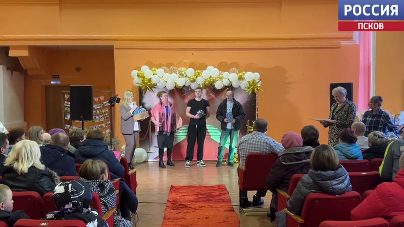 Волонтеры движения "Русская Медведица" организовали сбор канцелярских товаров для детей одного из поселков Бердянского округа Запорожской области Волонтеры движения "Русская Медведица" организовали сбор канцелярских товаров для детей одного из поселков Бердянского округа Запорожской области