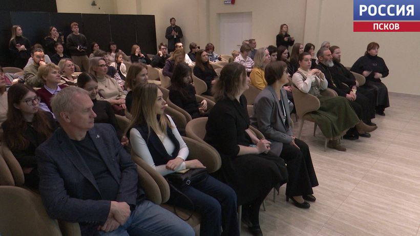 Медиапроекты о псковских храмах из списка Всемирного наследия "Юнеско" защитили в Пскове