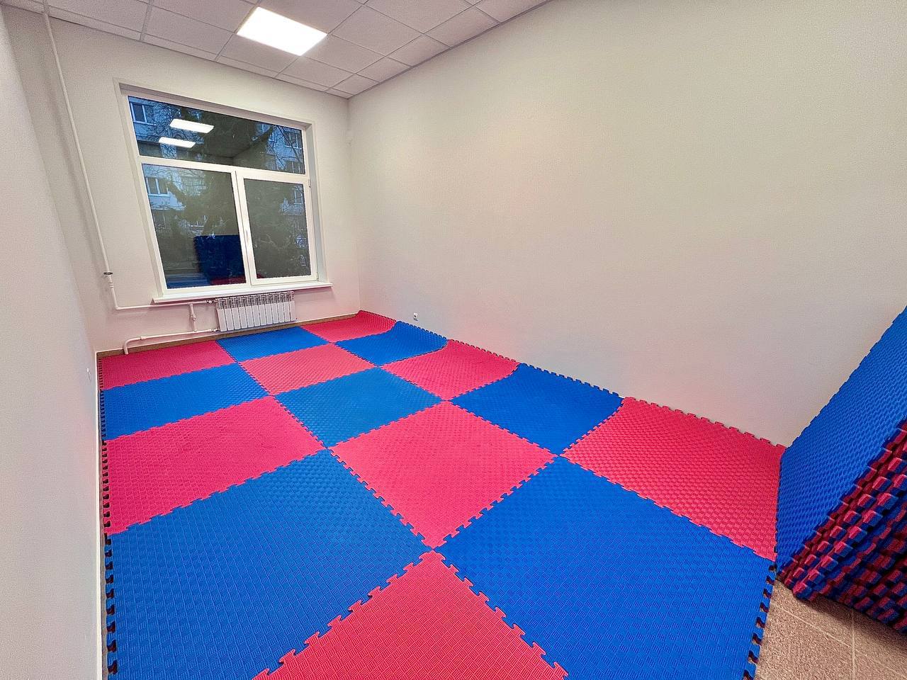 Елкин Борис: Воспитанники центра «Юность» начинают новый этап тренировок в обновлённых, современных стенах зала на улице Петровской Елкин Борис: Воспитанники центра «Юность» начинают новый этап тренировок в обновлённых, современных стенах зала на улице Петровской