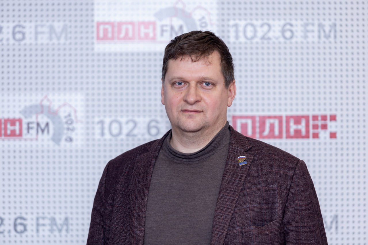 Руководитель регионального исполкома Санкт-Петербургского отделения «Единой России», бывший вице-губернатор Псковской области по внутренней политике Александр Серавин: