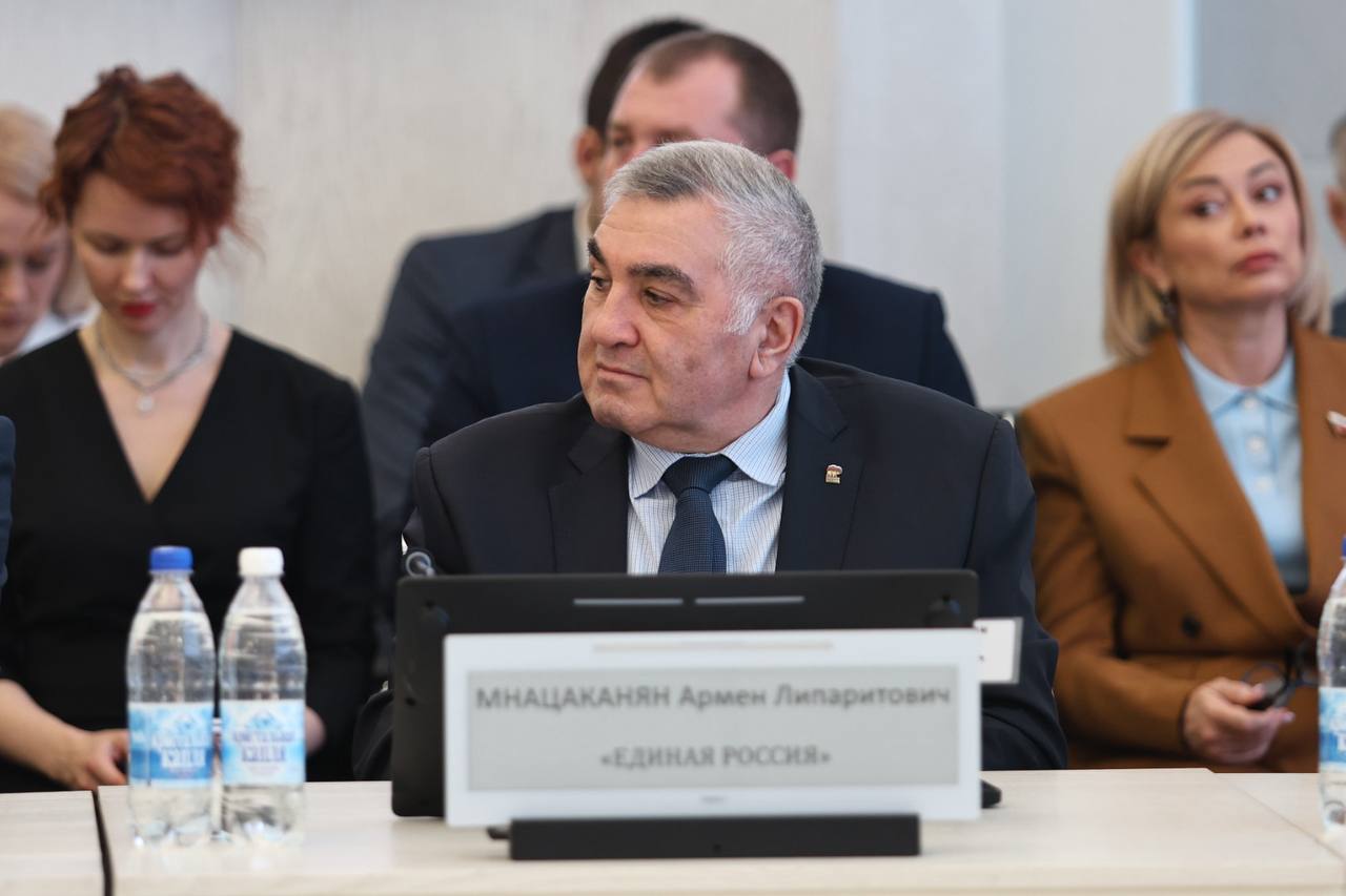 Придраться можно и к фонарному столбу, но мы видим развитие Придраться можно и к фонарному столбу, но мы видим развитие