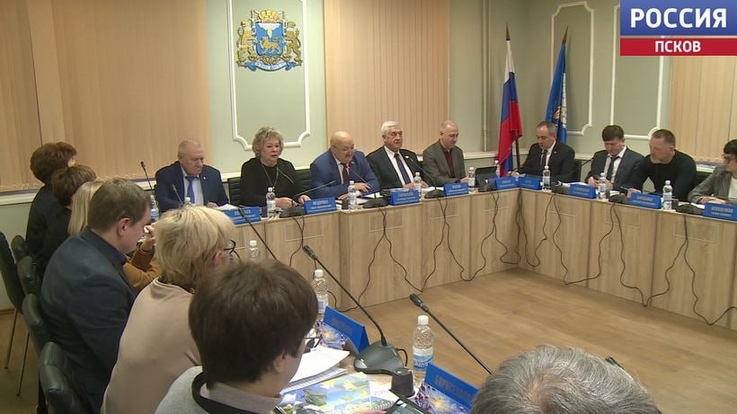 Сегодня депутаты Городской Думы приняли бюджет Пскова на 2026 год и плановый период 2027 и 2028 годов Сегодня депутаты Городской Думы приняли бюджет Пскова на 2026 год и плановый период 2027 и 2028 годов