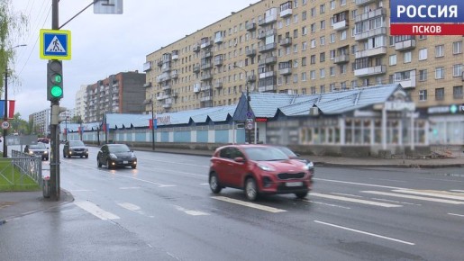 Ещё несколько самовольно размещенных вывесок выявлены в Пскове