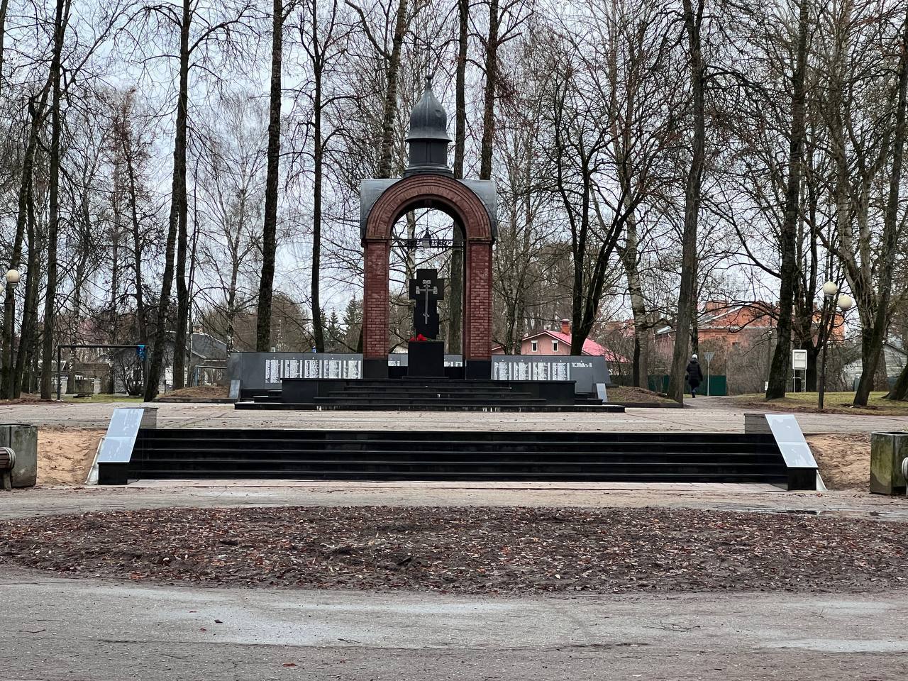 Елкин Борис: Продолжаем системную работу по обновлению тех пространств, где живёт память о подвигах и судьбах поколений Елкин Борис: Продолжаем системную работу по обновлению тех пространств, где живёт память о подвигах и судьбах поколений