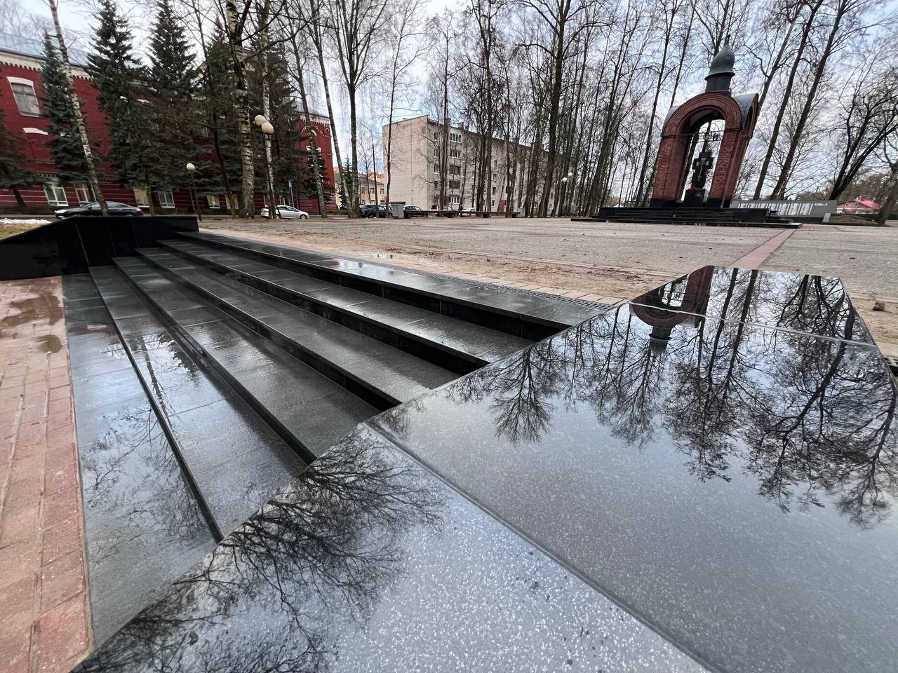 Елкин Борис: Продолжаем системную работу по обновлению тех пространств, где живёт память о подвигах и судьбах поколений Елкин Борис: Продолжаем системную работу по обновлению тех пространств, где живёт память о подвигах и судьбах поколений