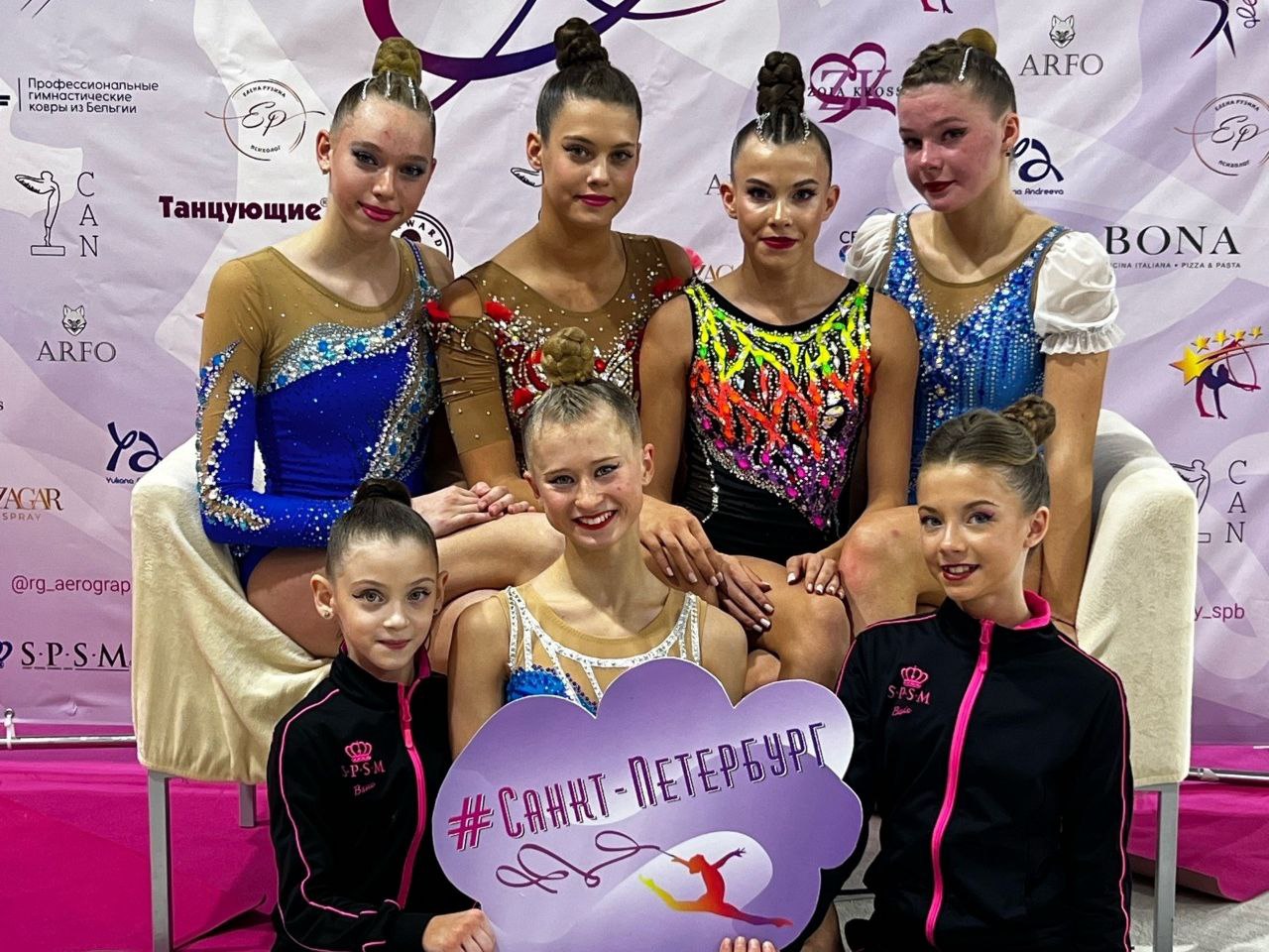 Воспитанницы спортивной школы «Гармония» блестяще выступили на двух турнирах в минувшие выходные Воспитанницы спортивной школы «Гармония» блестяще выступили на двух турнирах в минувшие выходные