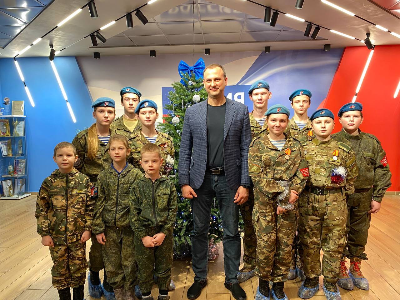 Курсанты ВПК "Беркут" посетили ГТРК "Псков" на эксклюзивной экскурсии — в качестве победителей конкурса-поздравлений с нашим юбилеем Курсанты ВПК "Беркут" посетили ГТРК "Псков" на эксклюзивной экскурсии — в качестве победителей конкурса-поздравлений с нашим юбилеем