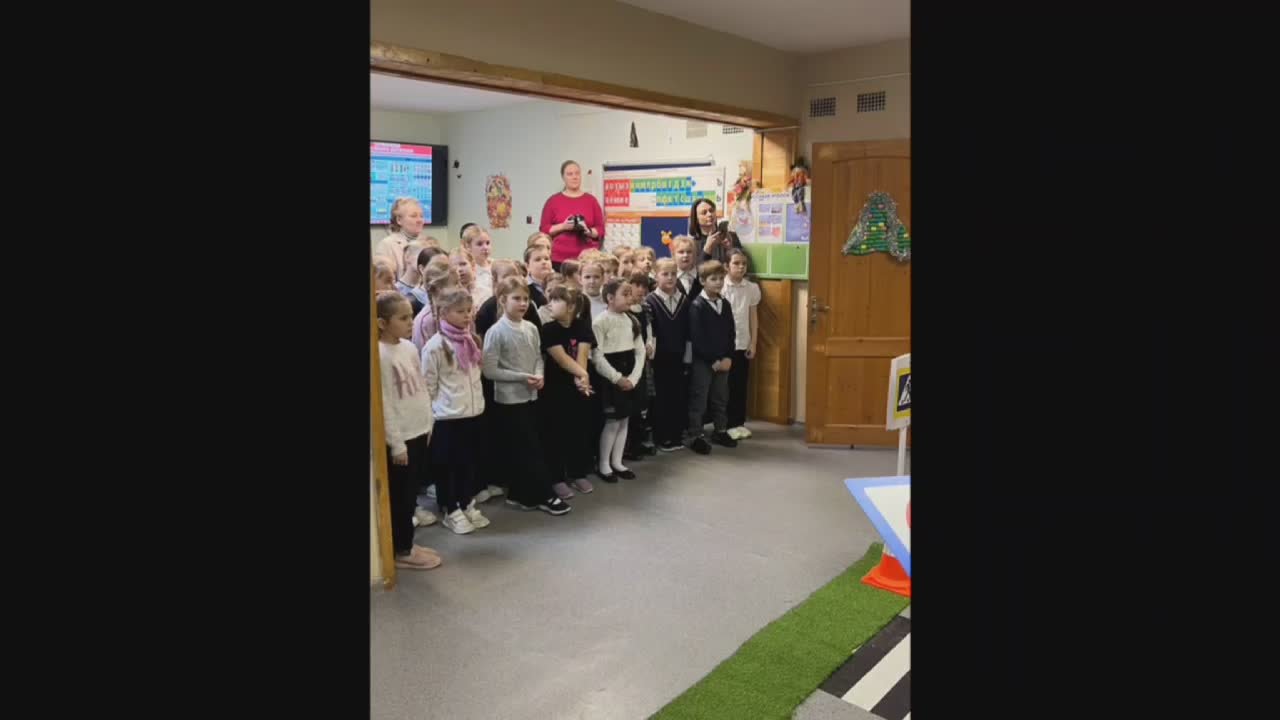 Учеников нескольких школ Псковской области поздравили с наступающими новогодними праздниками!