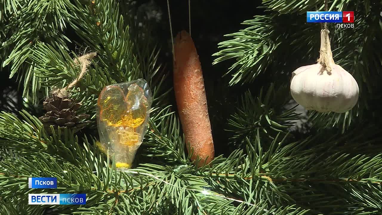 Как заморский купец учил русскую купчиху елку украшать