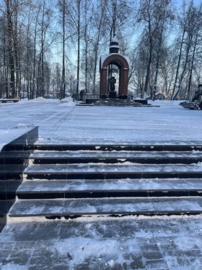 Елкин Борис: Пока одна техника чистит дороги, другая работает в скверах и парках