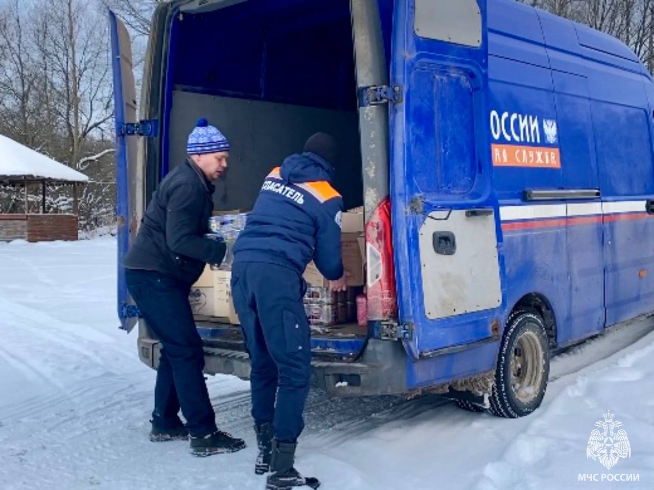 Помощь с материка. Во время сезонных рисков любая попытка пересечь водоем может обернуться трагедией Помощь с материка. Во время сезонных рисков любая попытка пересечь водоем может обернуться трагедией