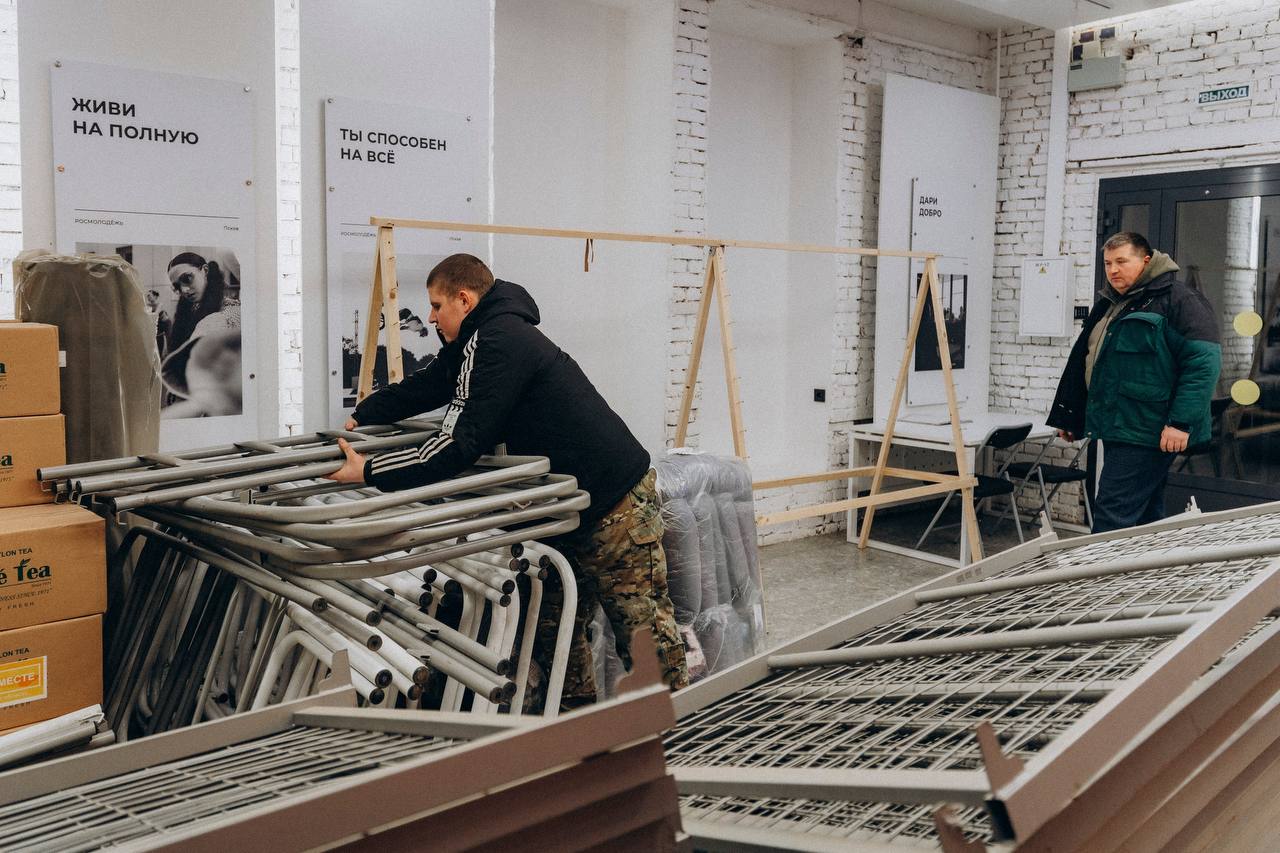 35 кроватей отправили бойцам в госпиталь в Донецкой области 35 кроватей отправили бойцам в госпиталь в Донецкой области